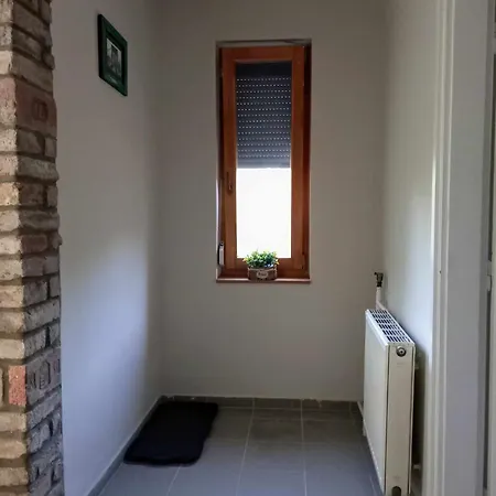 Bike&Night Apartment Baracska Exterior photo