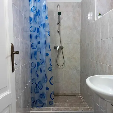 Bike&Night Apartment Baracska Exterior photo